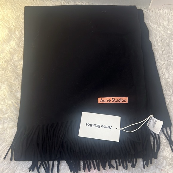 NWT Acne Studios wool scarf fringe (unisex) - Picture 6 of 9